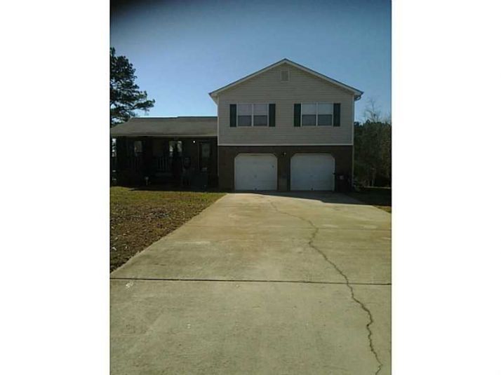 185 Solomon Drive, Ellenwood, GA 30294
