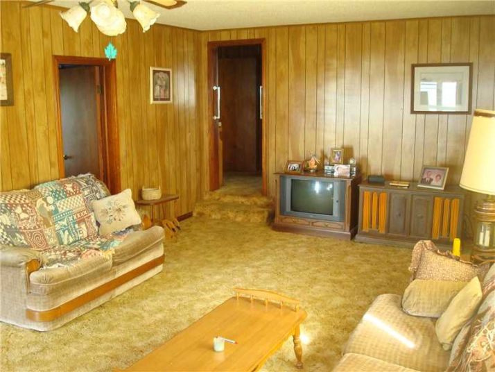 14872 W. HWY 12, Gentry, AR 72734