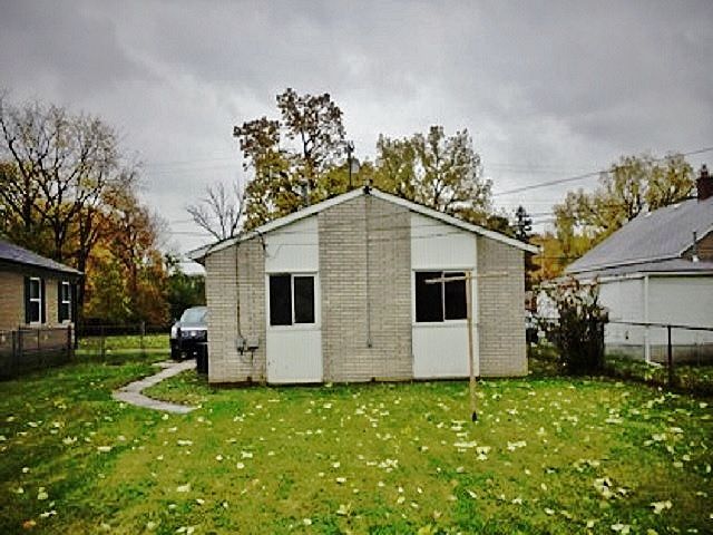150 Barbara St, Mount Clemens, MI 48043