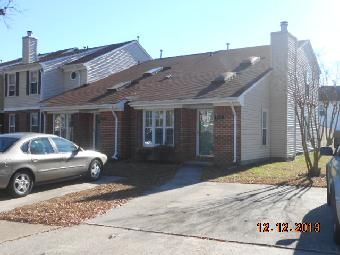 651 Hollomon Dr, Hampton, VA 23666