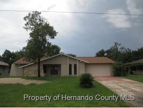 10165 Gamewell St, Spring Hill, FL 34608