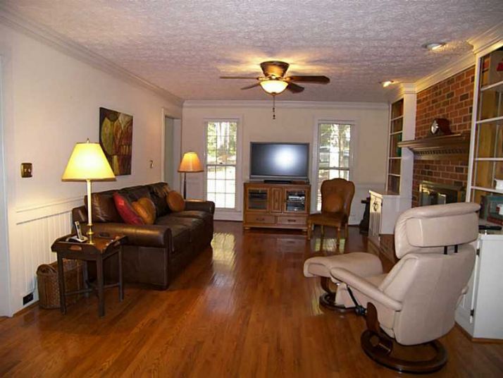 3492 Inns Brook Way, Snellville, GA 30039