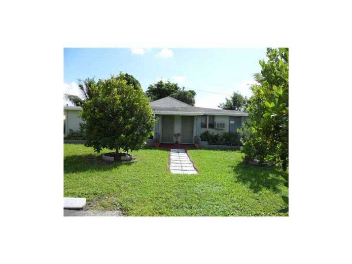 1101 58TH AV # 2, Hollywood, FL 33021