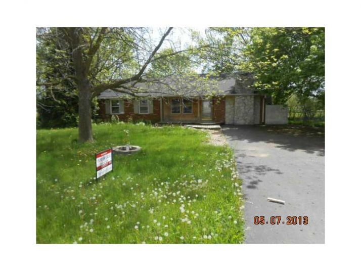 135 County Rd 300 E, Danville, IN 46122