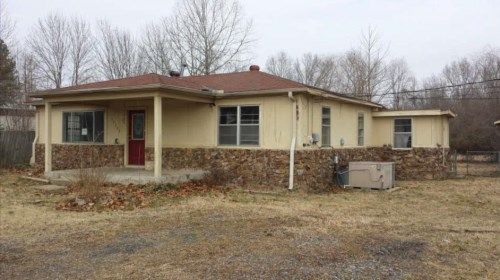 13502 Peters Rd, Jacksonville, AR 72076