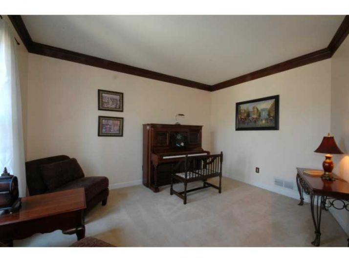 1511 Brookridge Drive, Woodstock, GA 30189