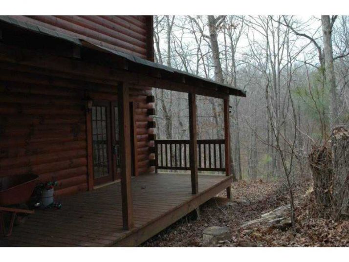 320 Sutallee Place, White, GA 30184