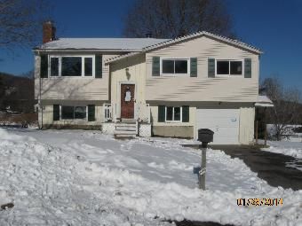 22 Parson Ter, Torrington, CT 06790