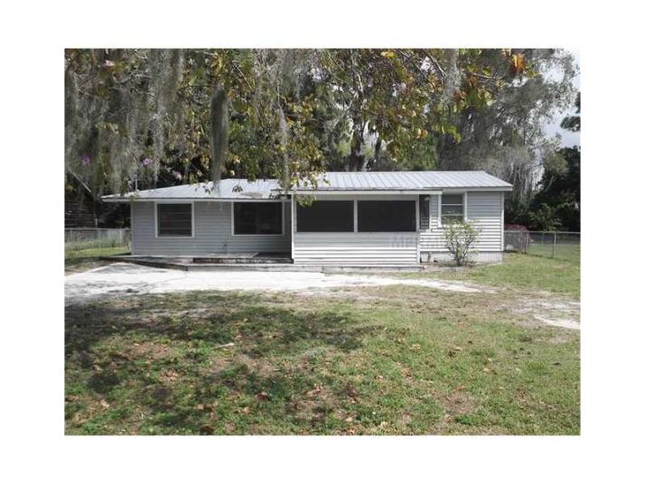 8717 Vamo Rd, Sarasota, FL 34231