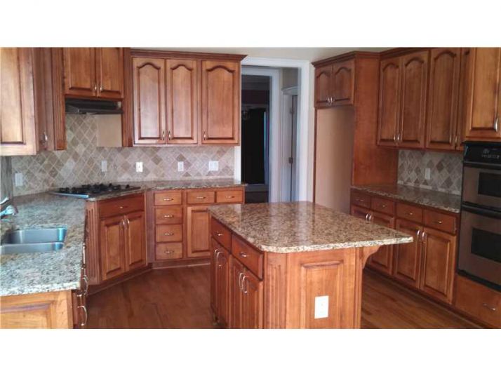 1664 Jamie Leigh Court, Snellville, GA 30078