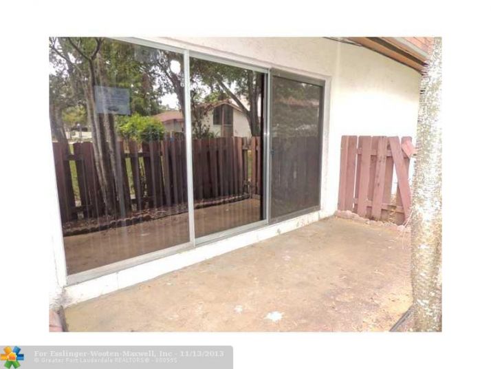 7101 W Sunrise Blvd # D1, Fort Lauderdale, FL 33313