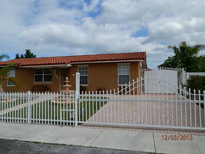 25305 SW 124 CT, Homestead, FL 33032