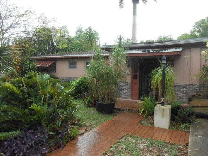 76 Ne 17th St, Homestead, FL 33030
