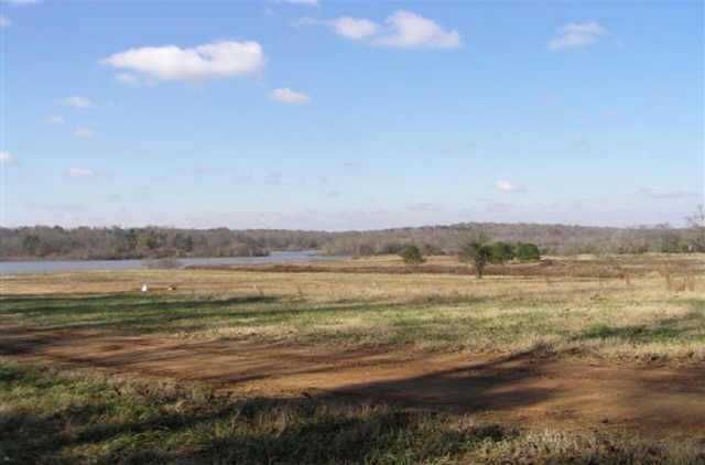 27 Shoreline Drive, Greensboro, GA 30642