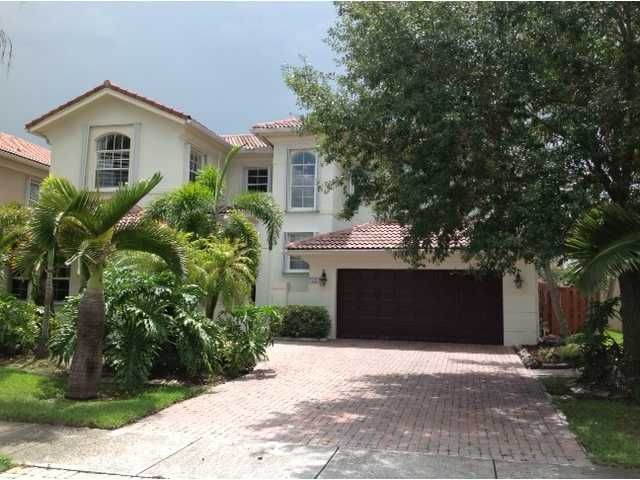 7125 NW 111 AV, Miami, FL 33178