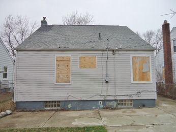 15618 Liberal St, Detroit, MI 48205