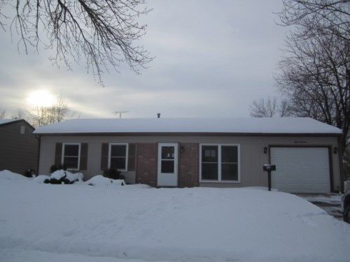 813 Post Lane, Streamwood, IL 60107