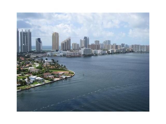 19101 NE 36 CT # 2308, Miami, FL 33180