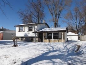 1010 E Ash Place, Griffith, IN 46319
