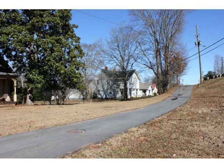 315 S Cherokee Road, Social Circle, GA 30025
