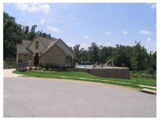 2709 S 21 St, Rogers, AR 72758