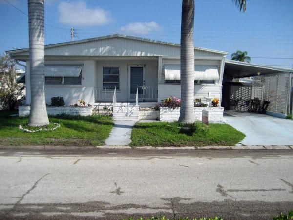 715 51st Avenue West Terrace, Bradenton, FL 34207