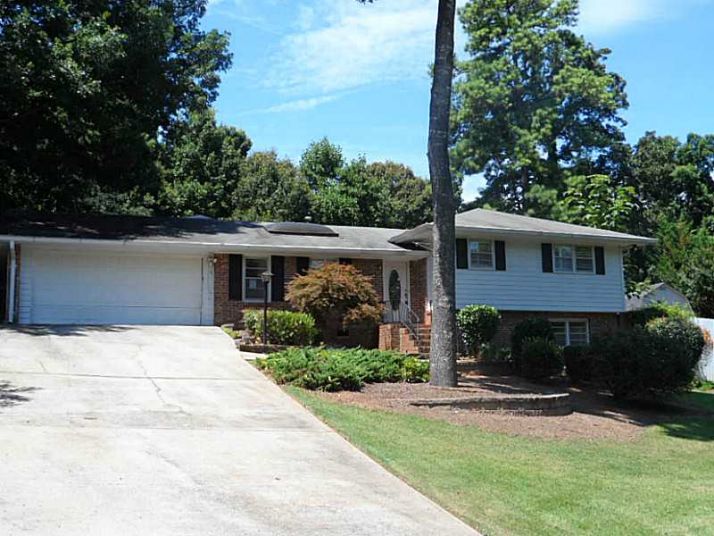 6920 Lockridge Dr, Atlanta, GA 30360