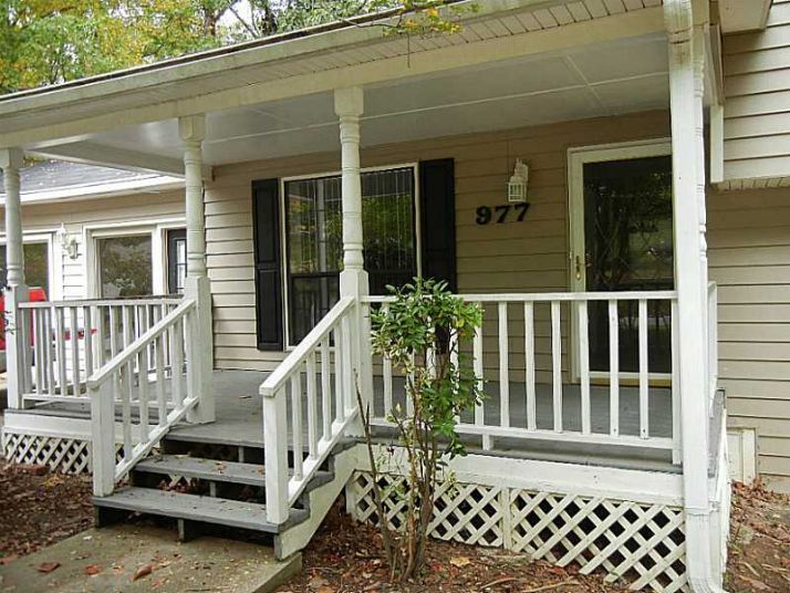 977 N Cumberland Circle, Riverdale, GA 30296