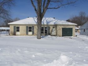1000 Cambridge Dr, Plainfield, IN 46168