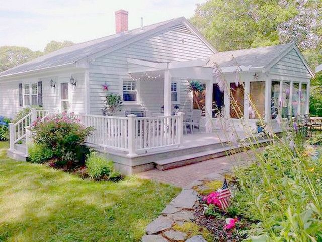 66 Highland Ave, North Falmouth, MA 02556