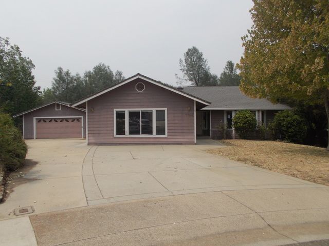 2284 Wicklow Street, Redding, CA 96001