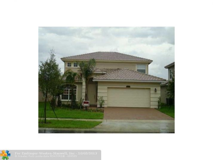 14919 SW 52ND ST, Hollywood, FL 33027