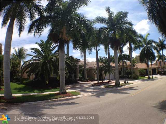 2533 MONTCLAIRE CIR, Fort Lauderdale, FL 33327
