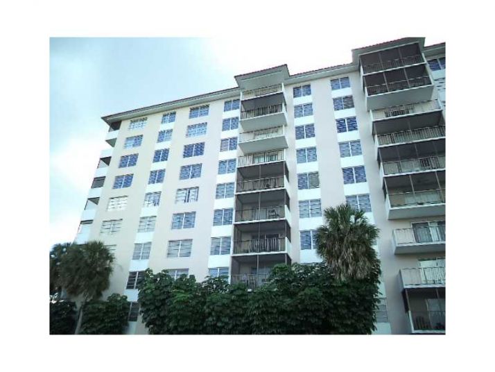 4164 INVERRARY DR # 112, Fort Lauderdale, FL 33319