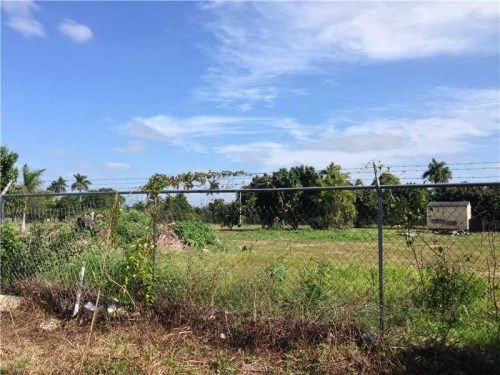 298 ST, Homestead, FL 33030