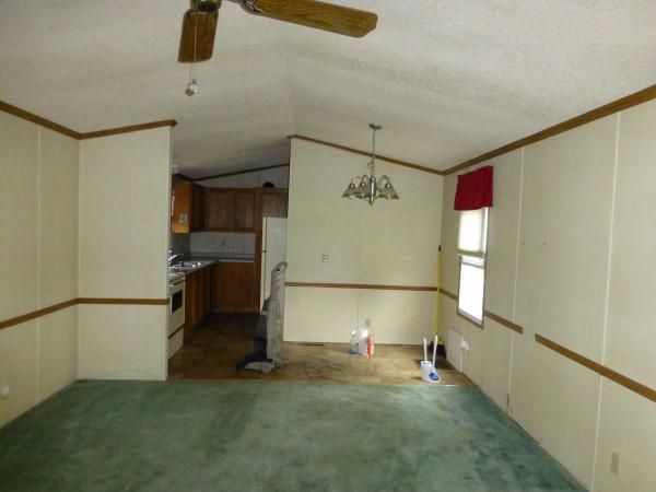 92 Maple St, Dover, PA 17315