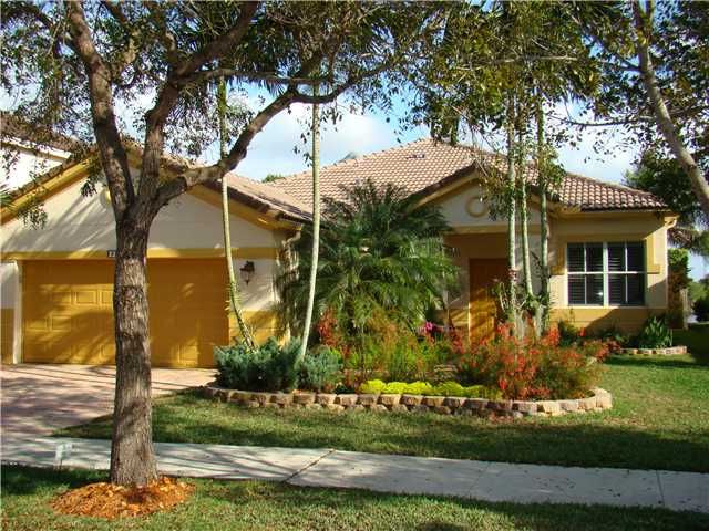 872 LAVENDER CR, Fort Lauderdale, FL 33327