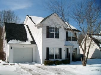 561 Dannyn Grove Ct, Charlotte, NC 28214