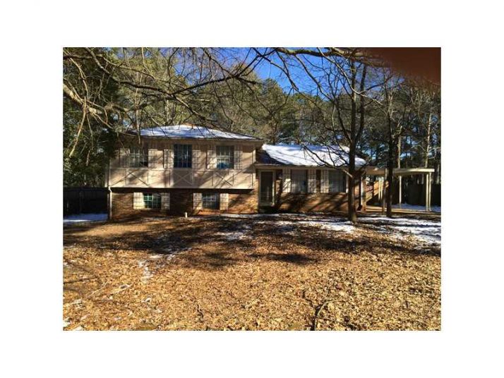 8462 Avalon Drive, Riverdale, GA 30274