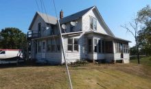 1402 14th St Viola, IL 61486