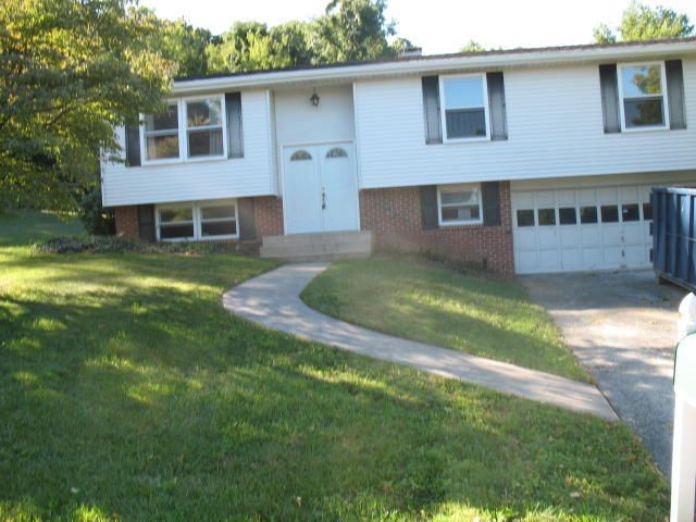 756 FRANLYN DRIVE, Dallastown, PA 17313
