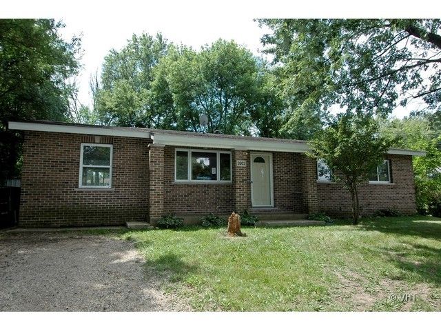2603 Crystal Lake Rd, Cary, IL 60013