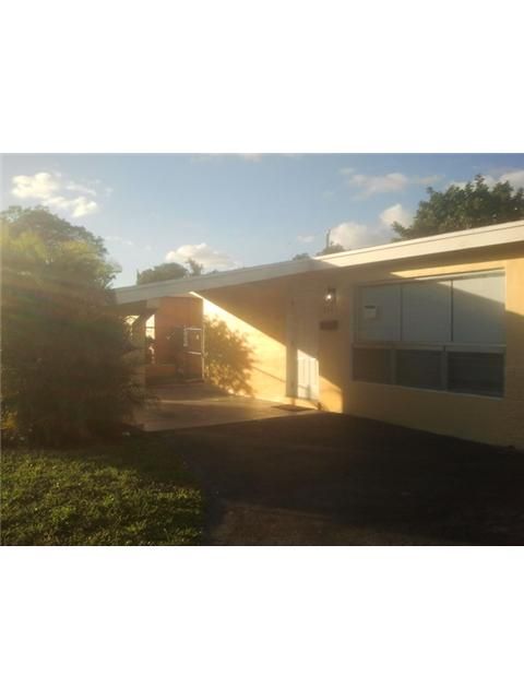 7421 SHALIMAR ST, Hollywood, FL 33023
