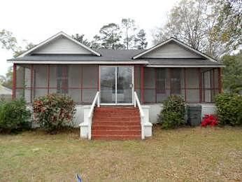 South Union St, Hawkinsville, GA 31036