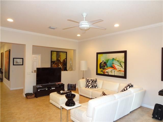 716 ASTER WY, Fort Lauderdale, FL 33327