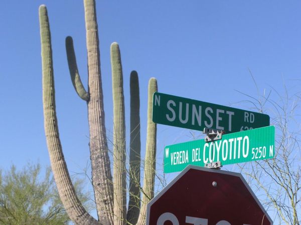 6051 W Vereda Del Coyotito, Tucson, AZ 85745