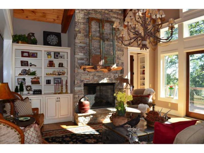 1041 Cox Mountain Drive, Jasper, GA 30143