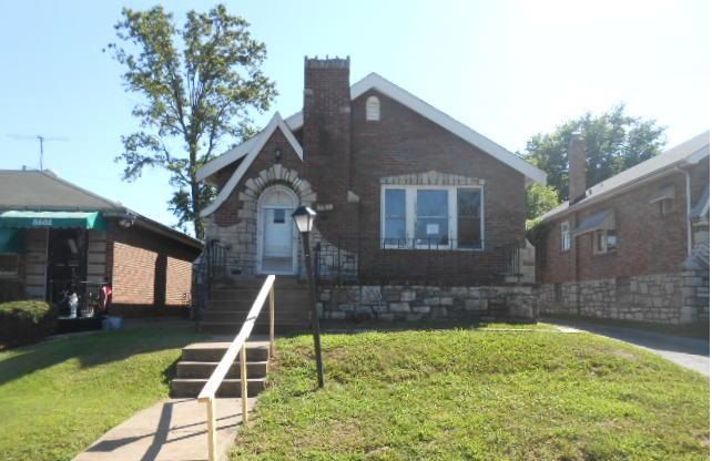 8603 Halls Ferry Rd, Saint Louis, MO 63147