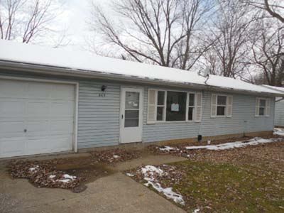 669 S Meridian Rd, Mitchell, IN 47446