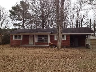 260 Hillcrest Dr, Huntingdon, TN 38344